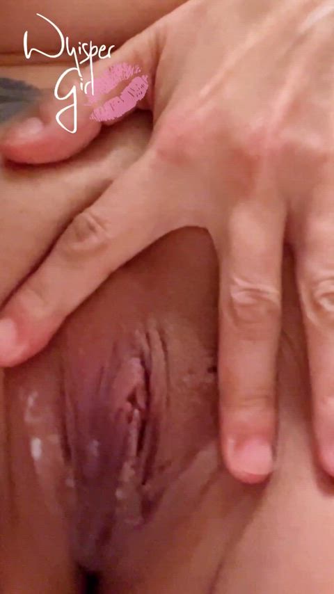 Dripping pussy 