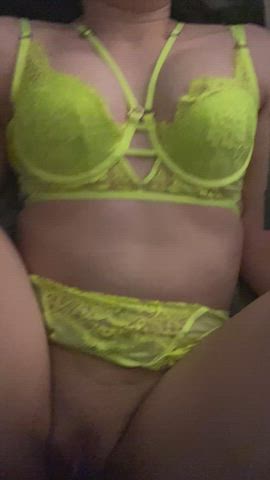 Only 4’ 11” Do you like the way my boobies bounce when I get fucked?