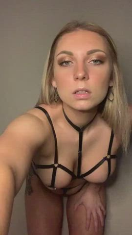 kinky model nsfw clip