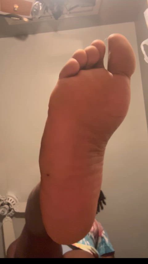 feet feet fetish giantess clip