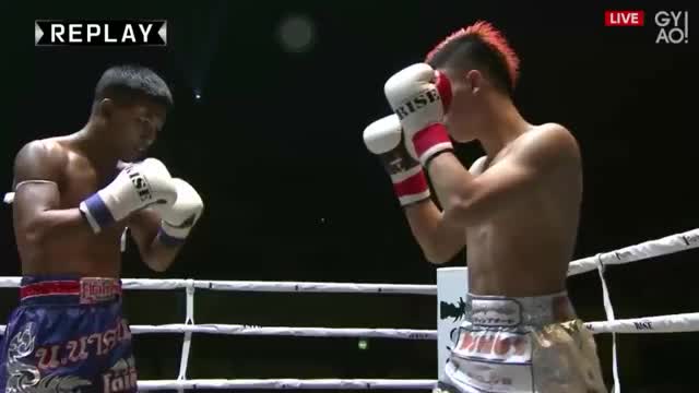 Tenshin Nasukawa lands a flying knee, Rodtang loves it (RISE 125)