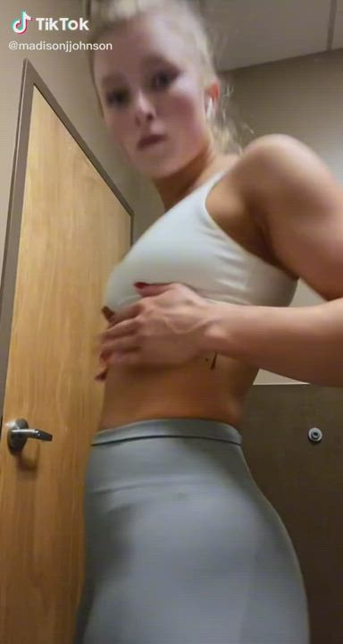 Ass Blonde Fitness Muscular Girl Pawg TikTok clip
