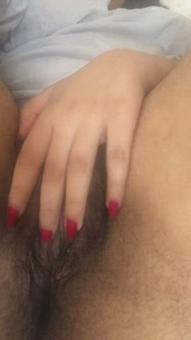 Playing with hot wet hairy pussy [20 F]