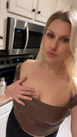 babe big tits blonde boobs cute milf natural tits onlyfans clip