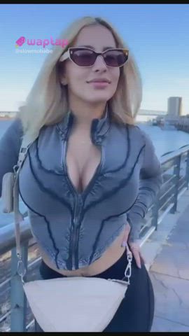 babe big tits boobs thick tiktok tits clip