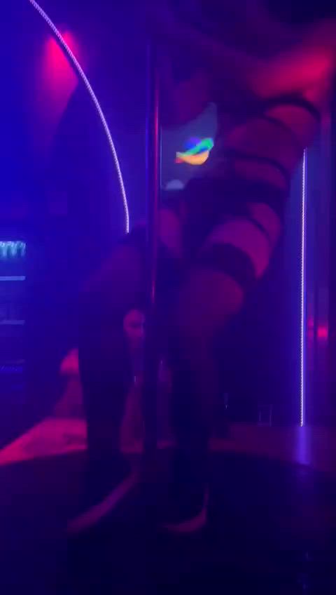 I was dared to Poledance for the first time, how did i do?