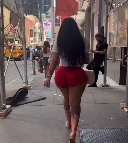BoltedWalkingButts