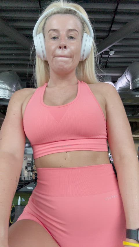 big ass big tits blonde busty fake boobs fake tits gym model mom filthy clip