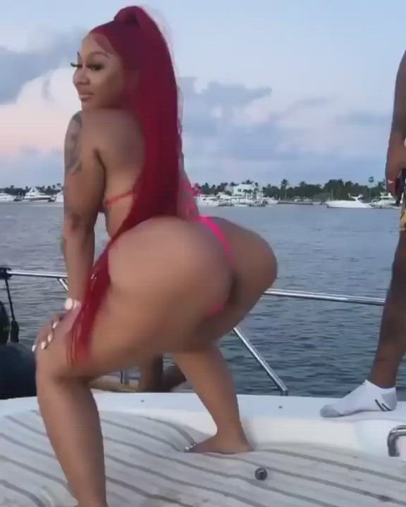 OH MY ?… I think I’m starting to understand why moneybaggyo be spending millions
