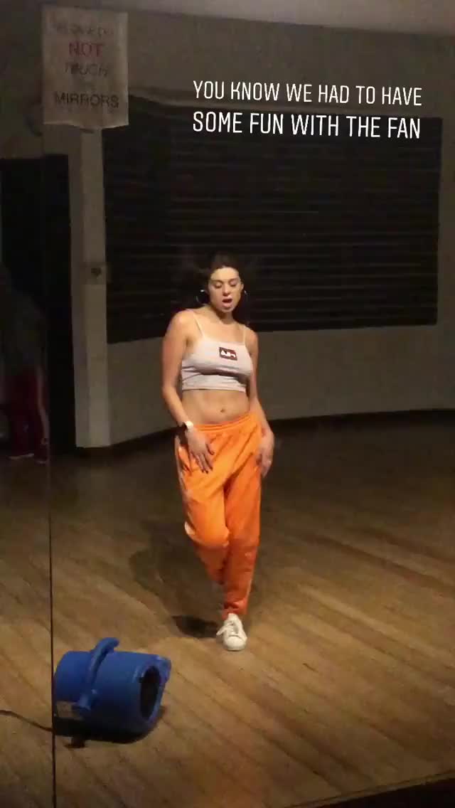 kira kosarin - social media - 2018-07 - sexy as fuck dance practice tit bounce 1a
