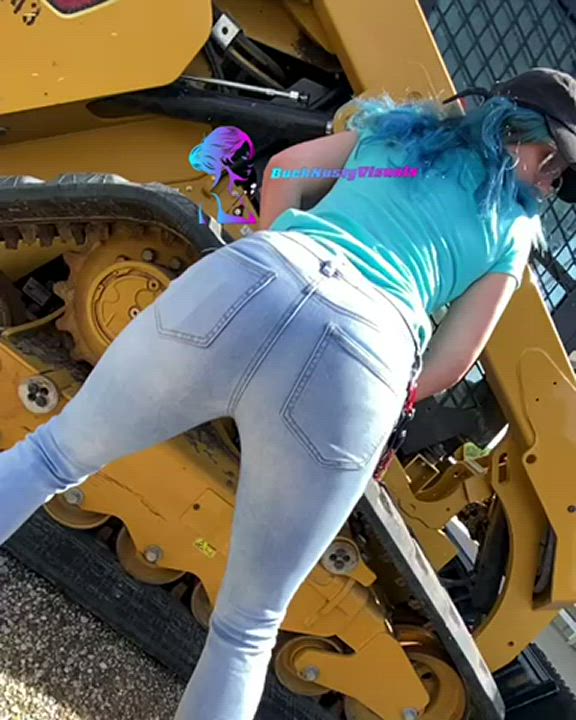 Ass Booty Bouncing Jeans Outdoor Pawg Public Shaking Twerking clip