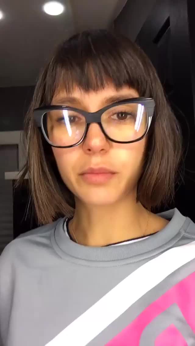 Celebrity Nina Dobrev clip
