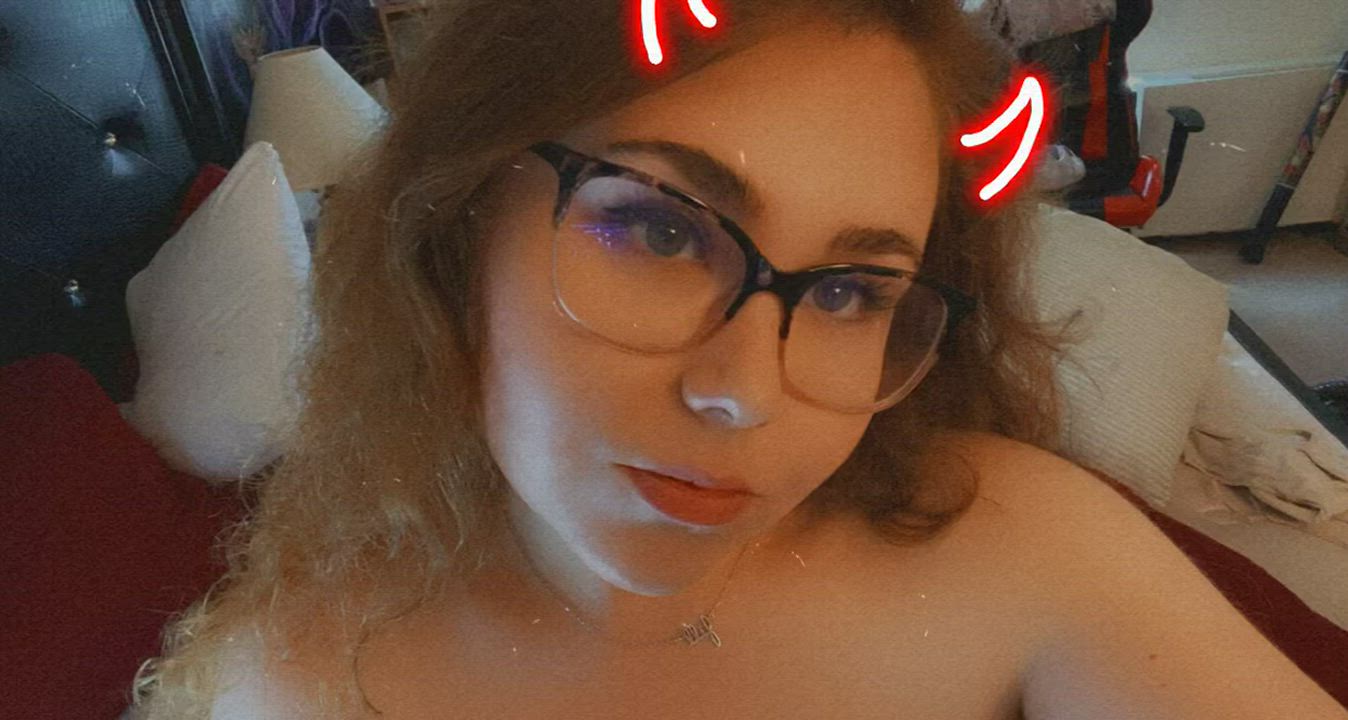 Treat yourself to a girl who’s soft and sweet🥰💓 [sext][rate][vid][gfe][oth]