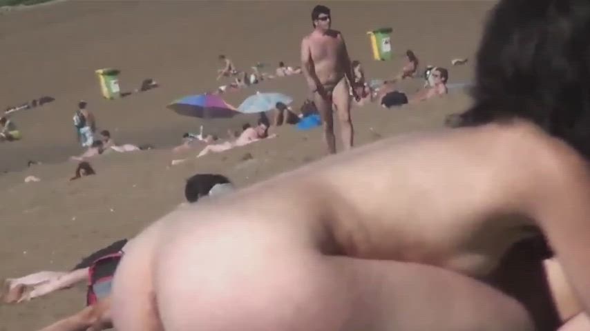 amateur beach voyeur clip