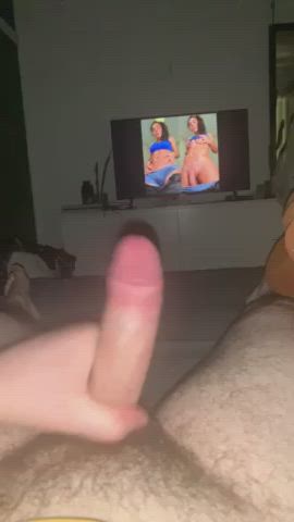 [kik is willgoon4you ] come and play if you have something for me to milk my cock