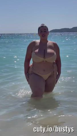 Amazing Natalia Lozano in beach