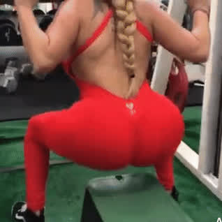 ass blonde gym clip