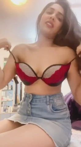 desi hindi nipples nude clip