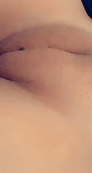Cum tease my plump pussy with your morning wood 🍆🍆
