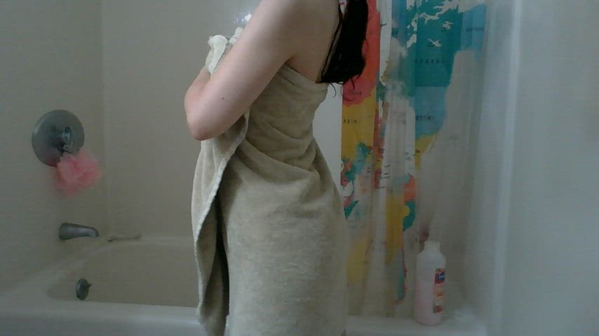 My shower routine, toweling my hair dry and putting on baby oil &lt;3