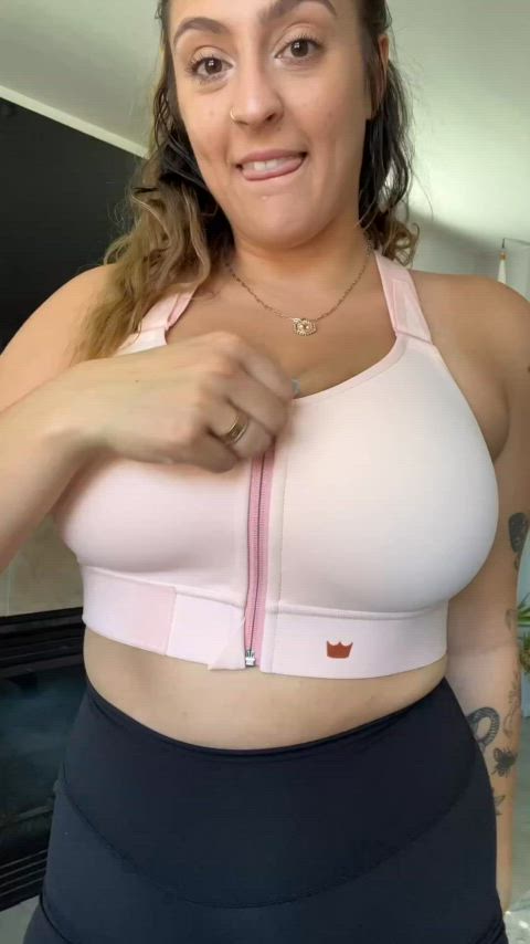 boobs flashing nipples nipslip tiktok r/tiktits clip