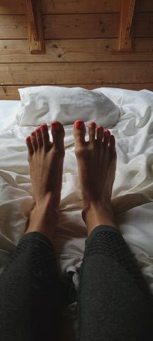 cute nails toes clip