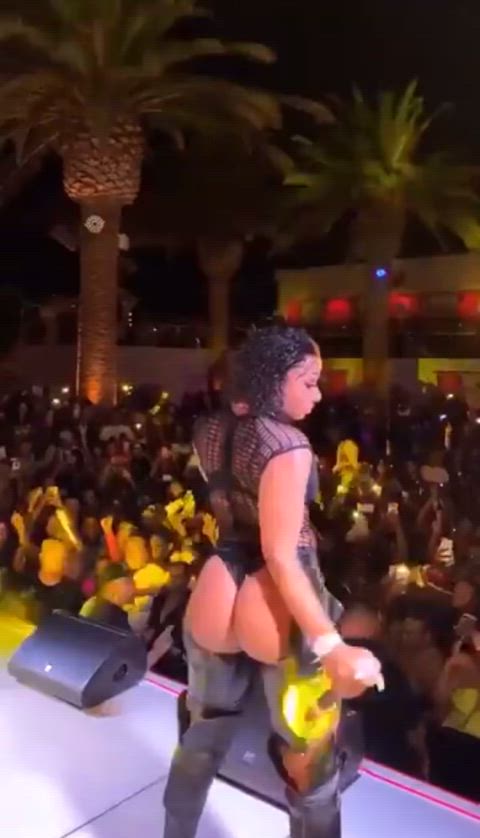 ass big ass megan thee stallion public clip