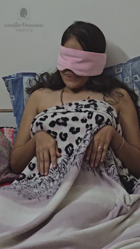 Bhabhi seduces her devarji roleplay 🫦 would I be the one you cum onto in first