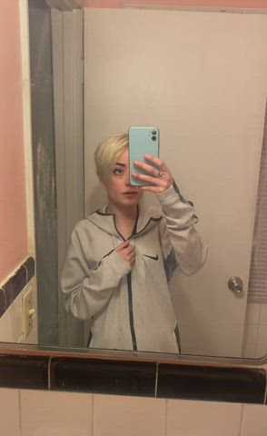 Blonde Selfie Skinny clip