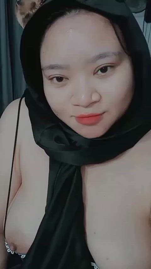 amateur asian desi dildo hijab homemade indo indonesian muslim sucking clip