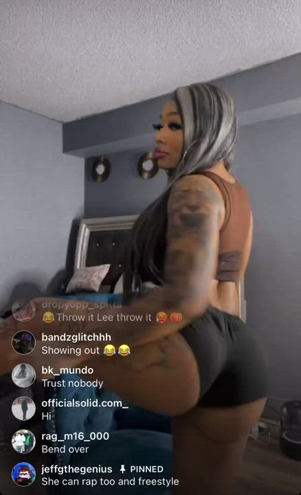 Ass Ebony Shaking Twerking clip