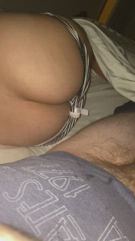 Thick load of cum for her fat ass then I play with the cum