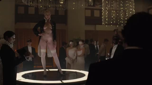 Ashley Nash - Westworld S03E04 (2020) - posing on pedestal partially nude for potential