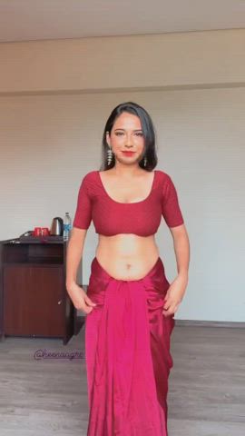 bouncing tits cleavage dancing indian milf saree seduction clip