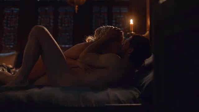 Emilia Clarke - Game of Thrones - S07E07 - sex scene w/ Jon