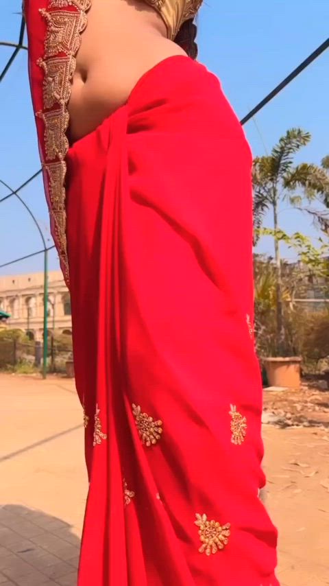 asian aunty belly button bhabi desi hippie hips indian saree seducing clip