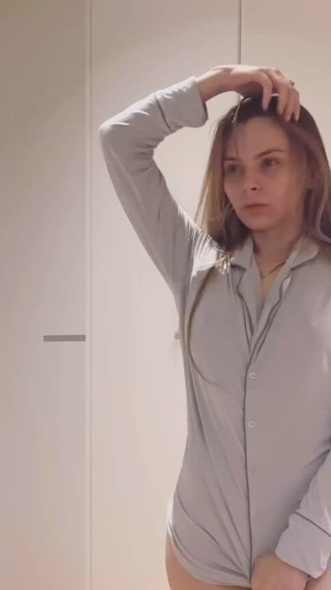 nipples non-nude ukrainian white girl clip