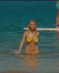 Big Tits Bikini Brooklyn Decker clip