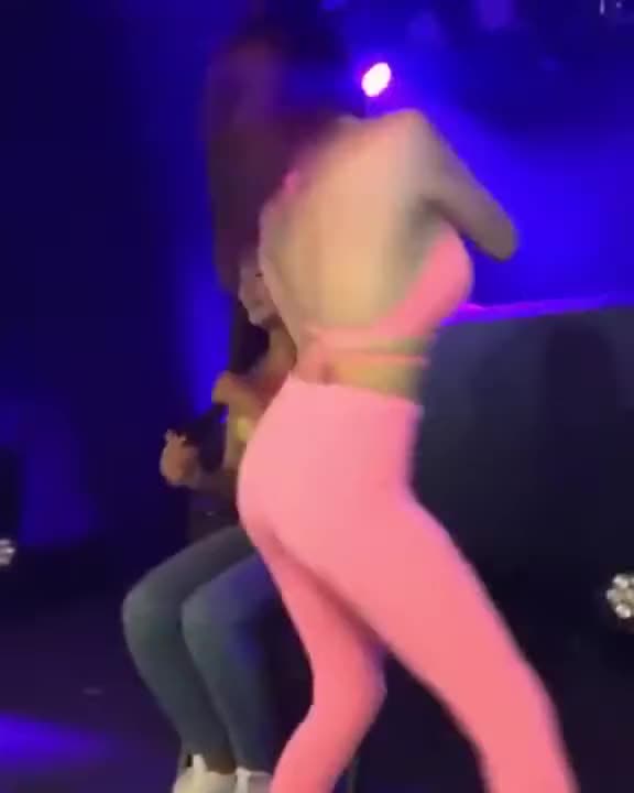 Bhad bhabie twerks and does a lap dance