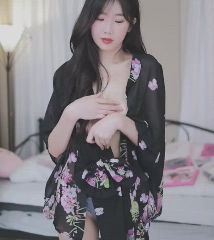 asian ass cute korean nipples tease teasing teen tits clip