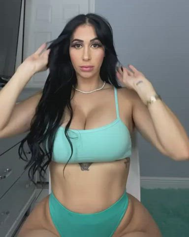 arab big ass big tits doll eye contact latina milf step-mom valerie kay clip