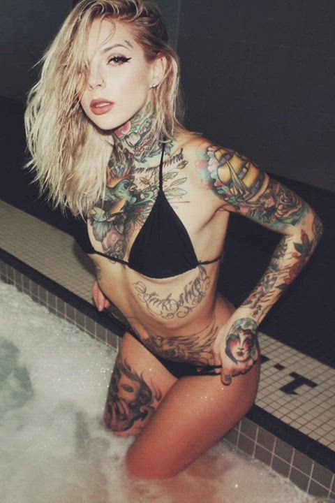 Babe Fake Pool Tattoo clip