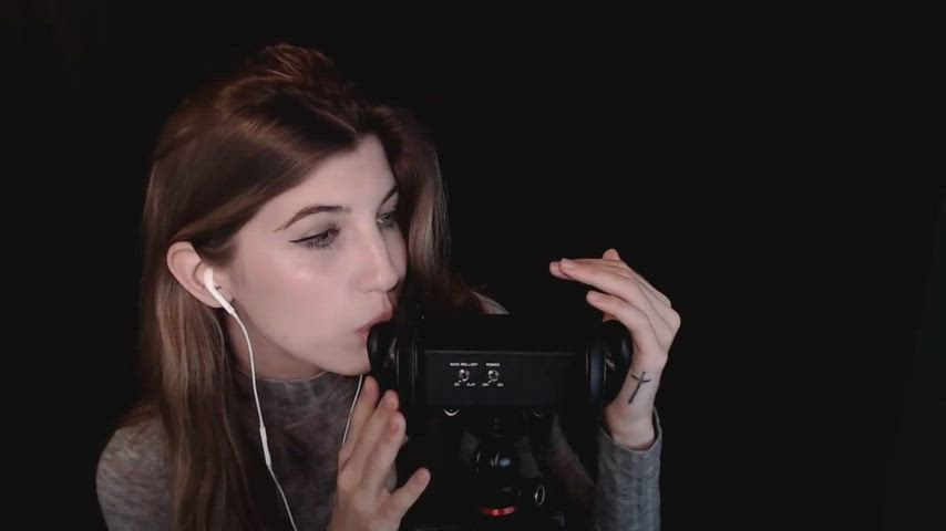 ASMR Licking White Girl clip