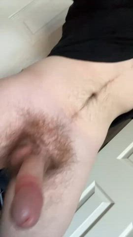 19 (snap: eebynff) big dick top looking for fisting bottoms and hairy bottoms. toys++