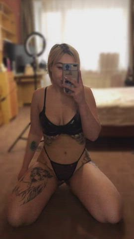 Blonde Mirror OnlyFans Selfie clip