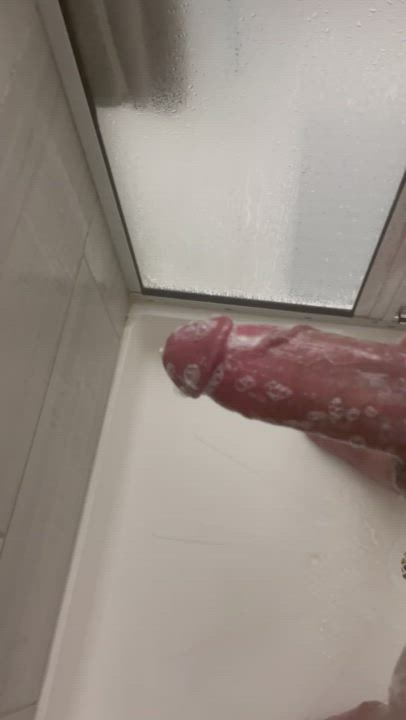Some shower fun, anyone wanna help?
