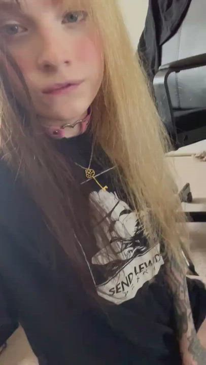 Cute Masturbating Solo Trans clip
