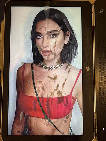 Dua Lipa needs your support to be the subreddit’s new profile pic ?