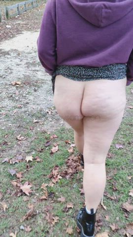 showing off my ass at the park