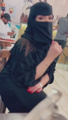 amateur arab cuckold hijab hotwife outdoor clip